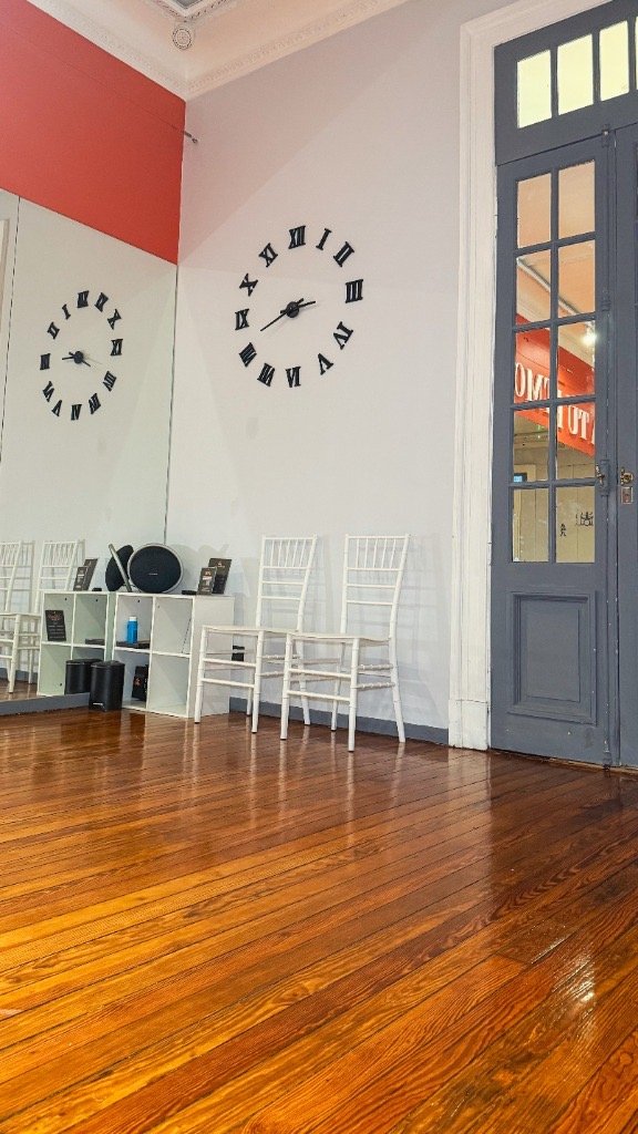 Detalles y sonido Sala Naranja